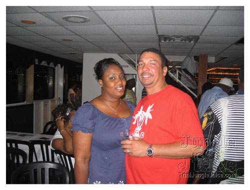 de_four_of_us_boatride-004