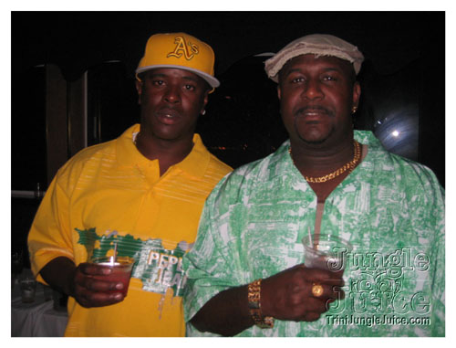 de_four_of_us_boatride-012