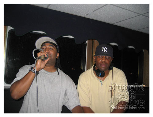 de_four_of_us_boatride-024