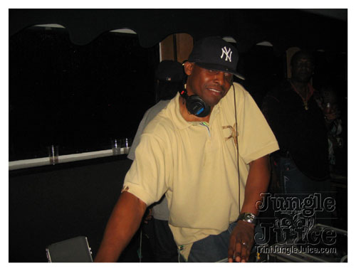 de_four_of_us_boatride-025