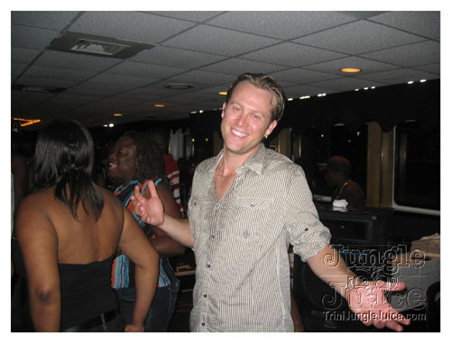 de_four_of_us_boatride-028