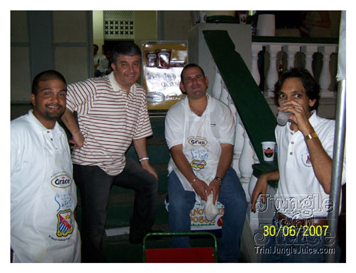 dining_with_the_saints-093