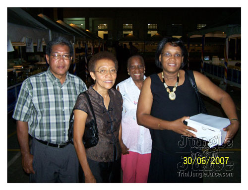 dining_with_the_saints-111