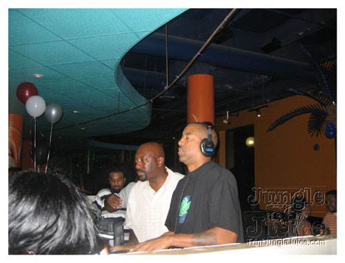 dj_super_slice_15_anniv-015