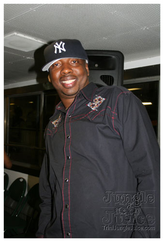 eyes_wide_shut_boatride_ny-003