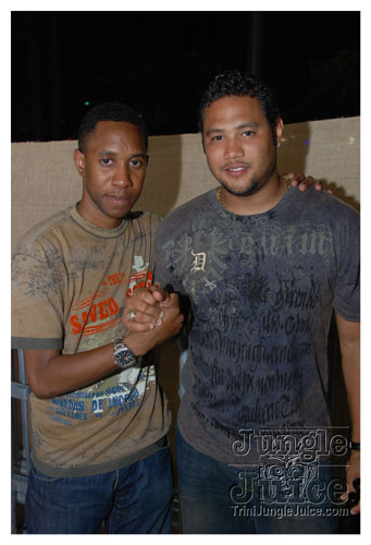 friends_mia_carnival_2007-003