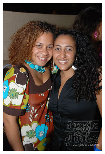friends_mia_carnival_2007-005