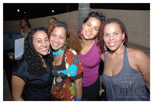 friends_mia_carnival_2007-006
