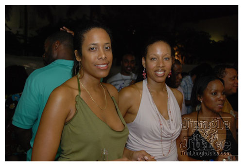 friends_mia_carnival_2007-015