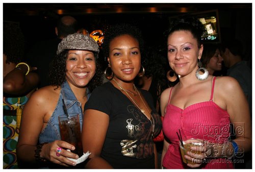 friends_mia_carnival_2007-022
