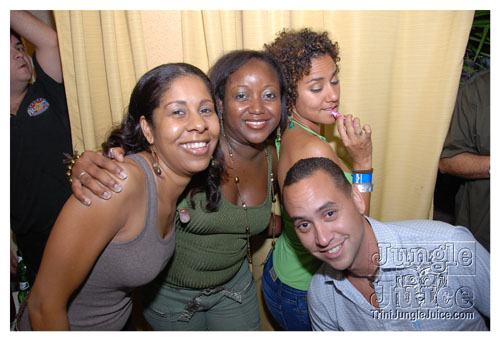 friends_mia_carnival_2007-038