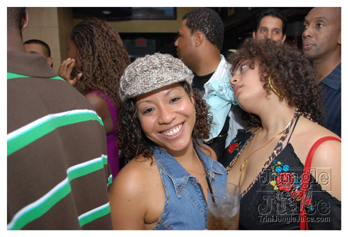 friends_mia_carnival_2007-056