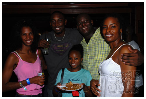 friends_mia_carnival_2007-068