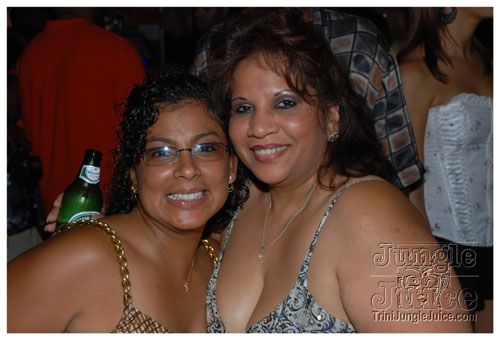 friends_mia_carnival_2007-074