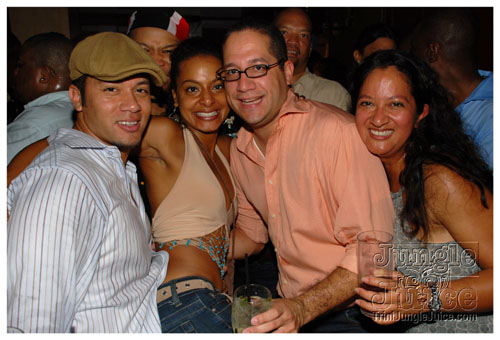 friends_mia_carnival_2007-091