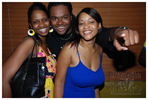 friends_mia_carnival_2007-093