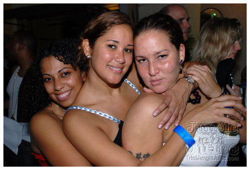 friends_mia_carnival_2007-101