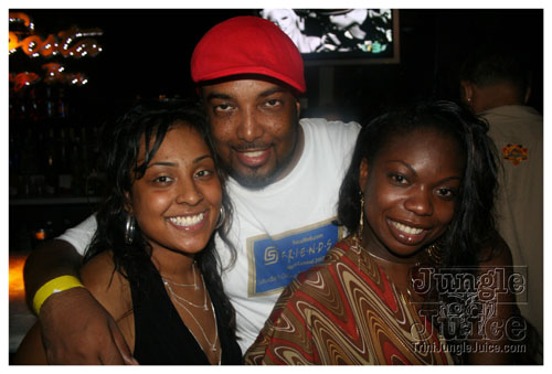 friends_mia_carnival_2007-119