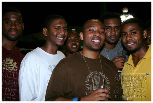 friends_mia_carnival_2007-139