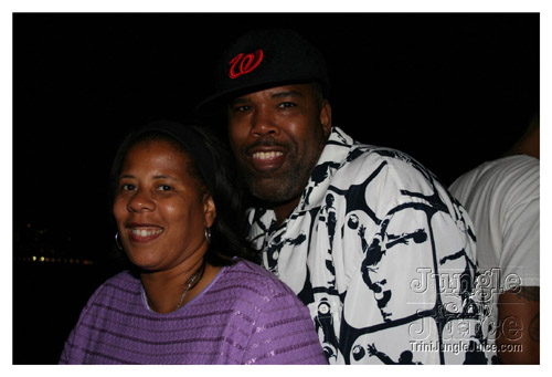 fun_guyz_boatride_2007_ny-048