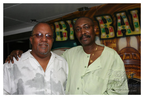 fun_guyz_boatride_2007_ny-070