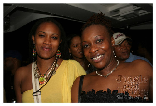 fun_guyz_boatride_2007_ny-078