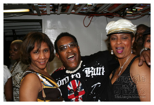 fun_guyz_boatride_2007_ny-082