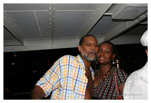 fun_guyz_boatride_2007_ny-085