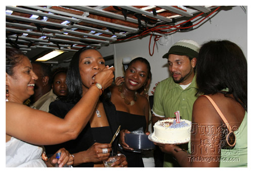 fun_guyz_boatride_2007_ny-086