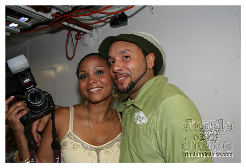 fun_guyz_boatride_2007_ny-088