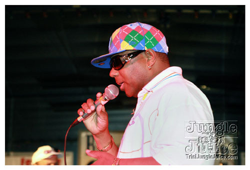 galaxy_2k7_champs_on_fire-025