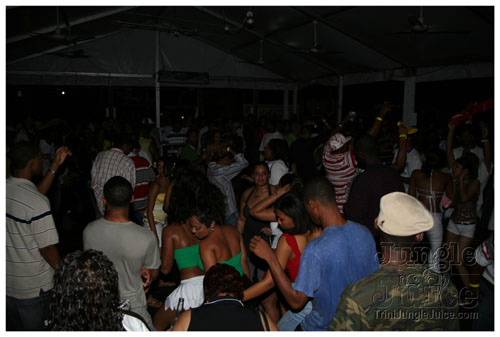 gen_x_2k7_bandlaunch-017