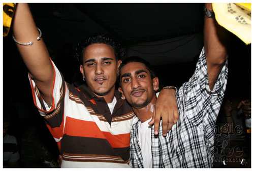 gen_x_2k7_bandlaunch-026