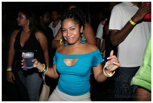 gen_x_2k7_bandlaunch-035