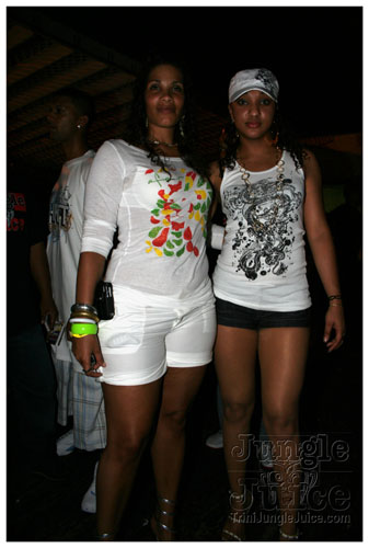 gen_x_2k7_bandlaunch-040