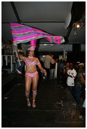 gen_x_2k7_bandlaunch-050