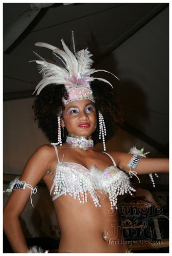 gen_x_2k7_bandlaunch-056