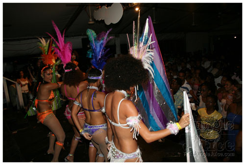 gen_x_2k7_bandlaunch-070