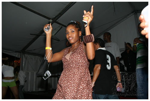 gen_x_2k7_bandlaunch-111