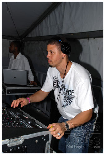 genx_thanksgiving_2007-017