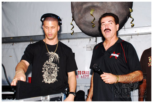 genx_xmas_party_2007-038