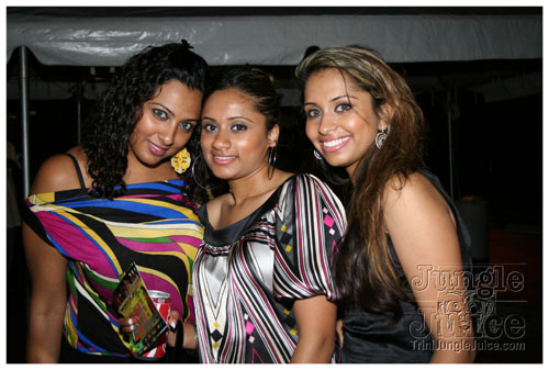 girl_power_mia_2007-003