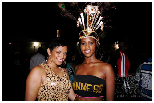 girl_power_mia_2007-013