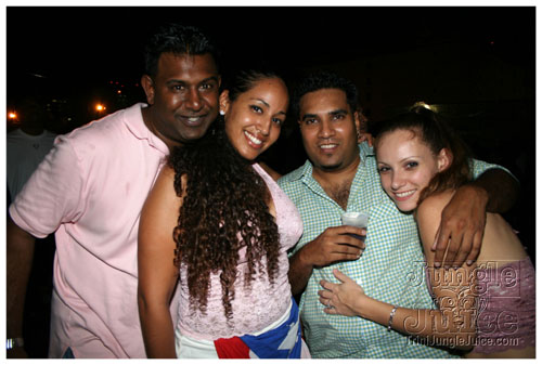 girl_power_mia_2007-014