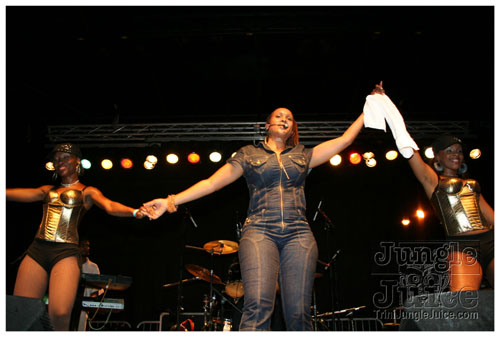 girl_power_mia_2007-030