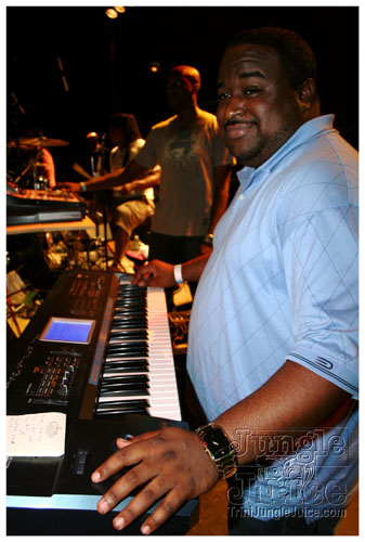 girl_power_mia_2007-076