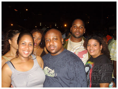 girl_power_mia_2007-107