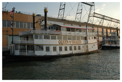 glow7_touch_of_blue-001