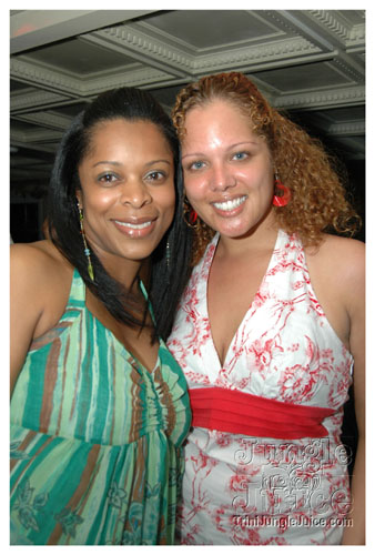 glow7_touch_of_blue-048