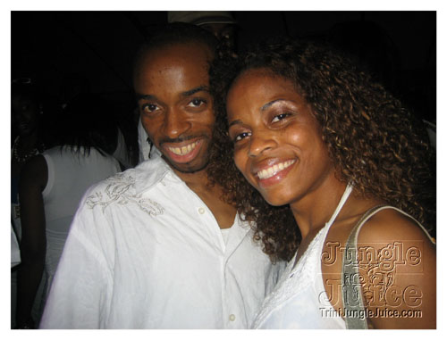 glow7_touch_of_blue-082